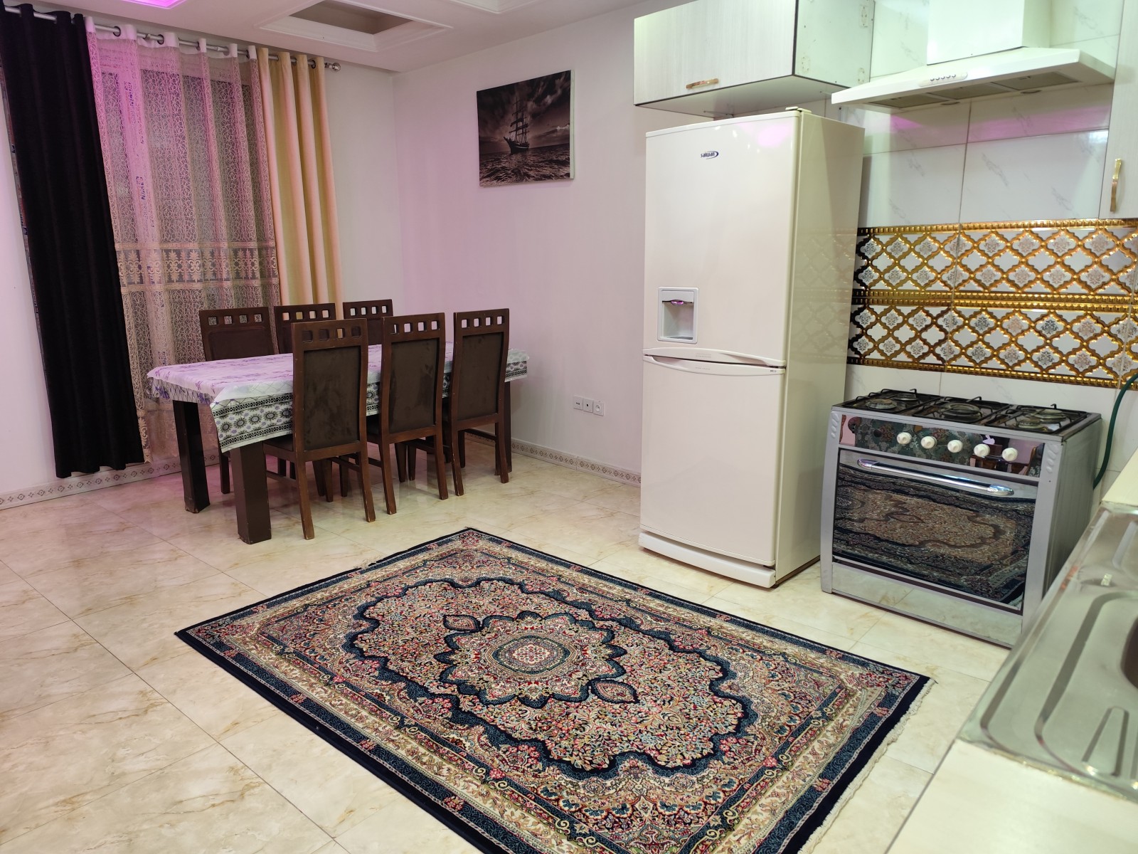 میز نهارخوری