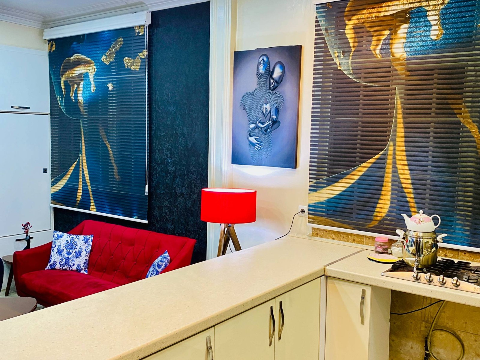 اتاق پذیرایی و آشپزخانه اتاق پذیرایی و آشپزخانه