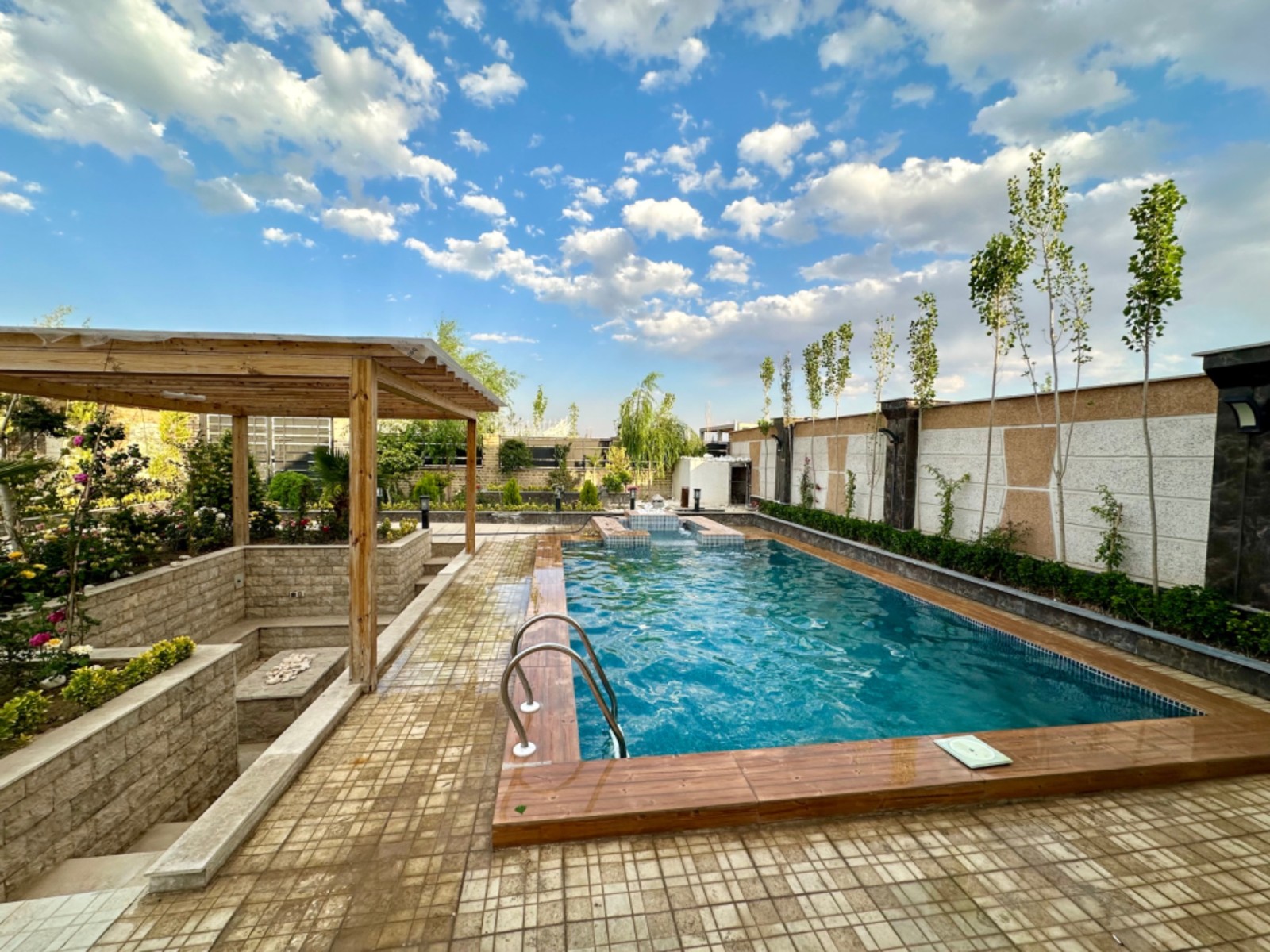 استخر استخر