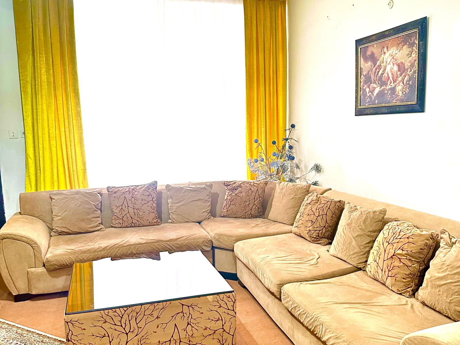 هال پذیرایی