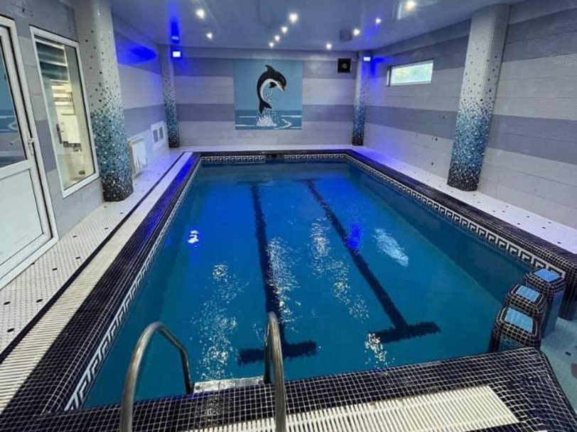 استخر استخر