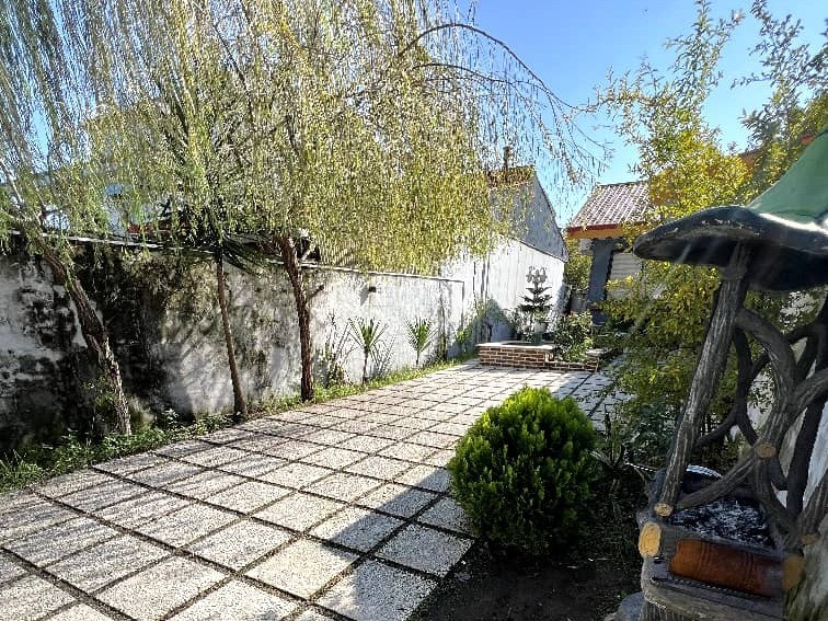 نمای بیرونی ساختمان