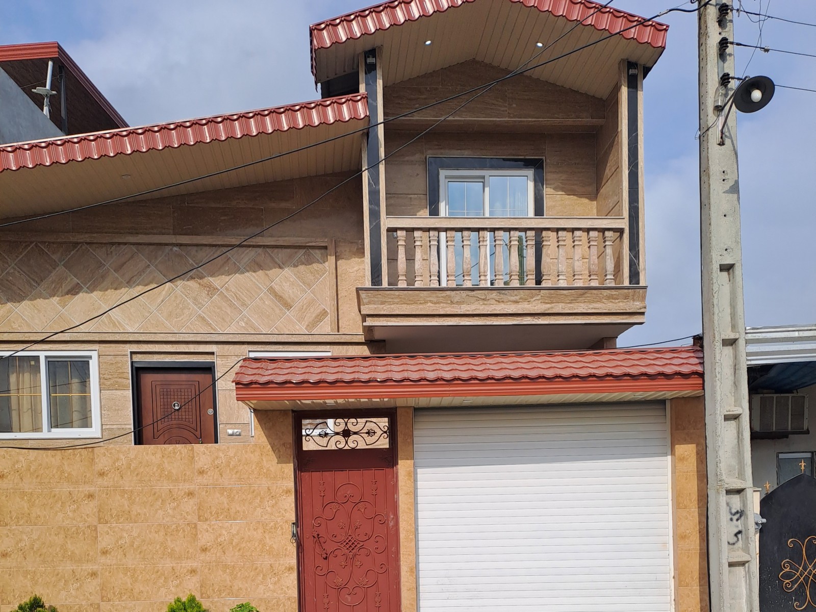 نمای بیرونی ساختمان نمای بیرونی ساختمان