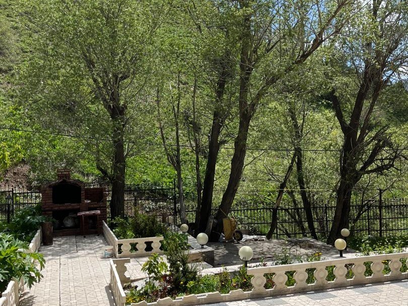 نمای بیرونی ساختمان
