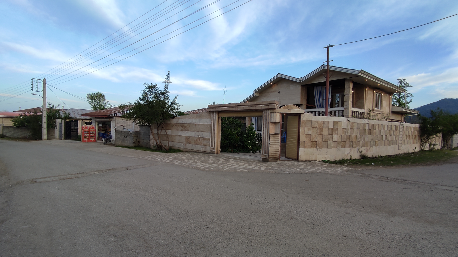 نمای بیرونی ساختمان