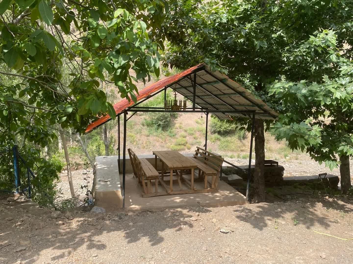 نمای بیرونی ساختمان