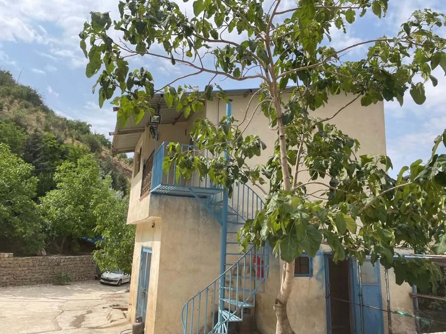نمای بیرونی ساختمان