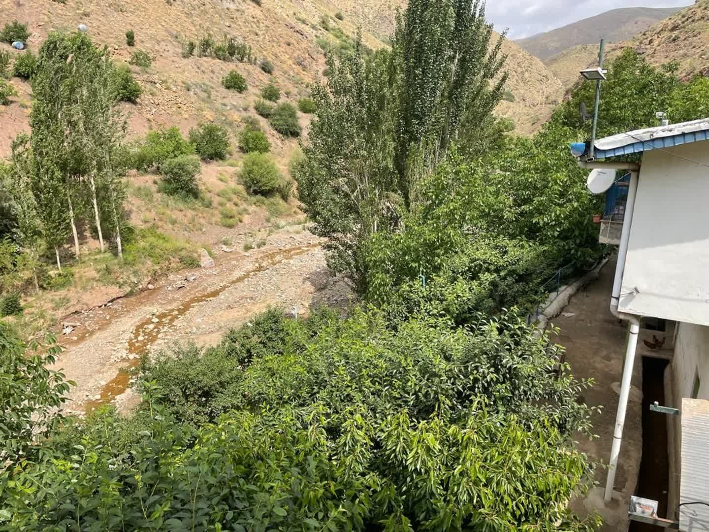 نمای بیرونی ساختمان