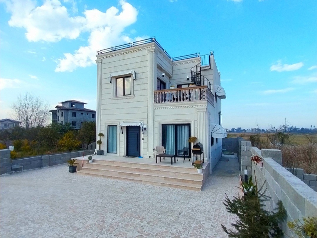 نمای بیرونی ساختمان