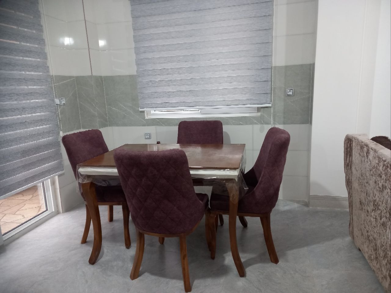 میز نهارخوری