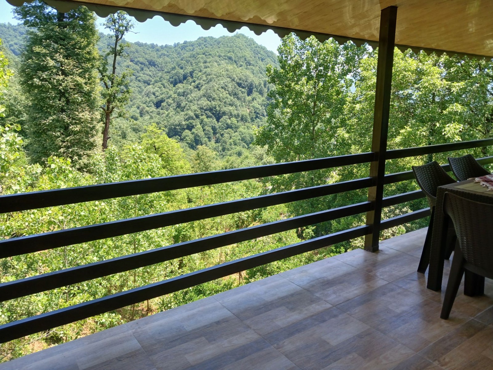 نمای بیرونی ساختمان