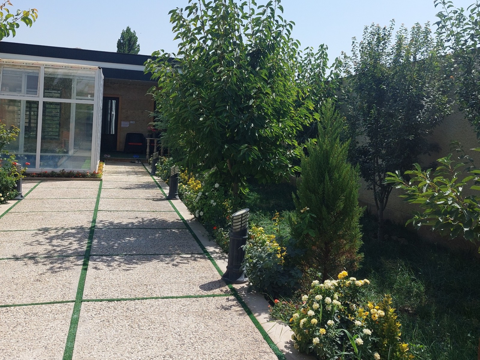 نمای بیرونی ساختمان نمای بیرونی ساختمان