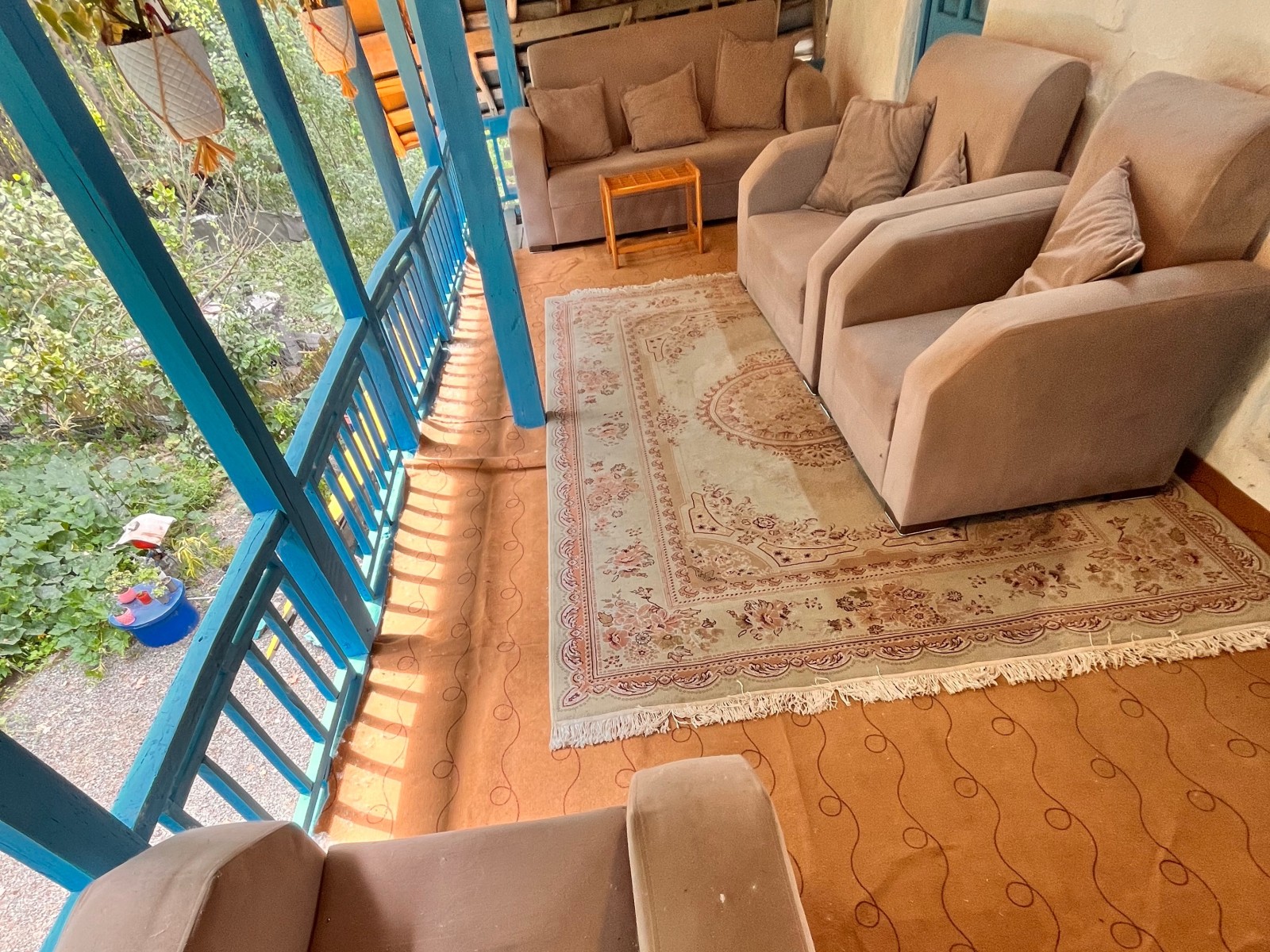ایوان بالا