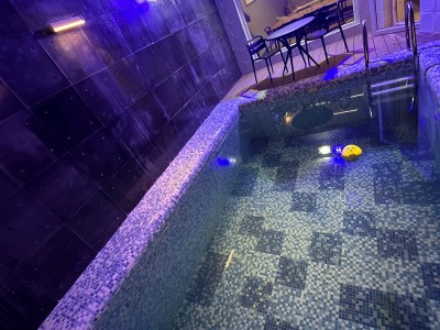 ویلا سه خوابه استخردار و روف گاردن ویلا سه خوابه استخردار و روف گاردن