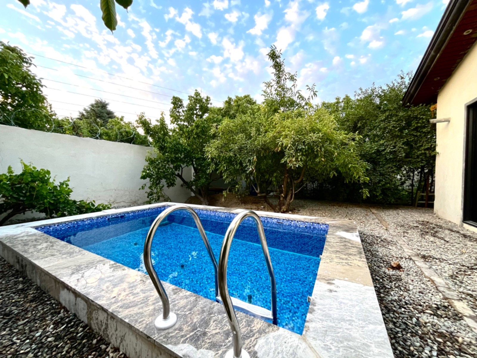 استخر استخر