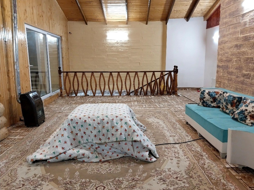 اتاق پذیرایی طبقه اول