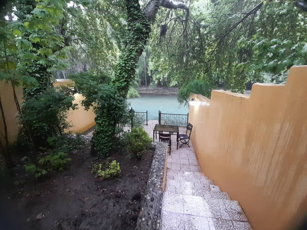 نمای بیرونی ساختمان