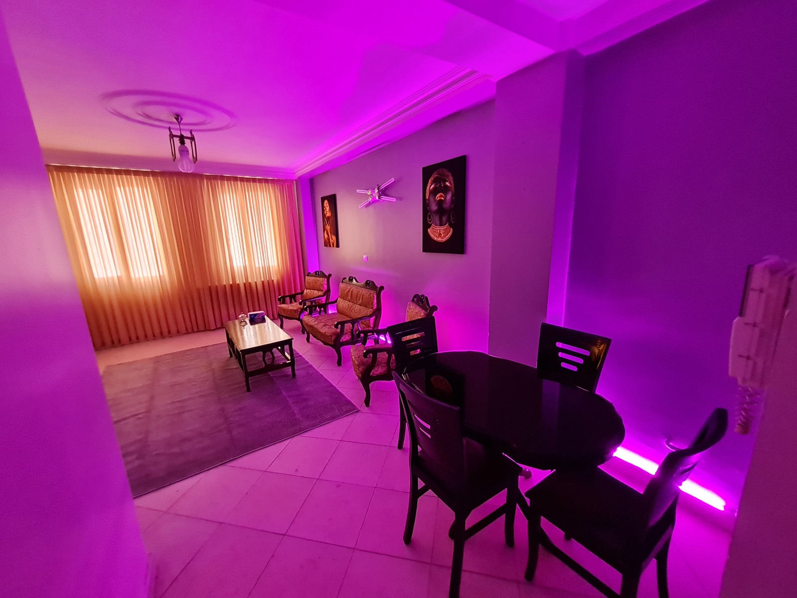 اتاق پذیرایی