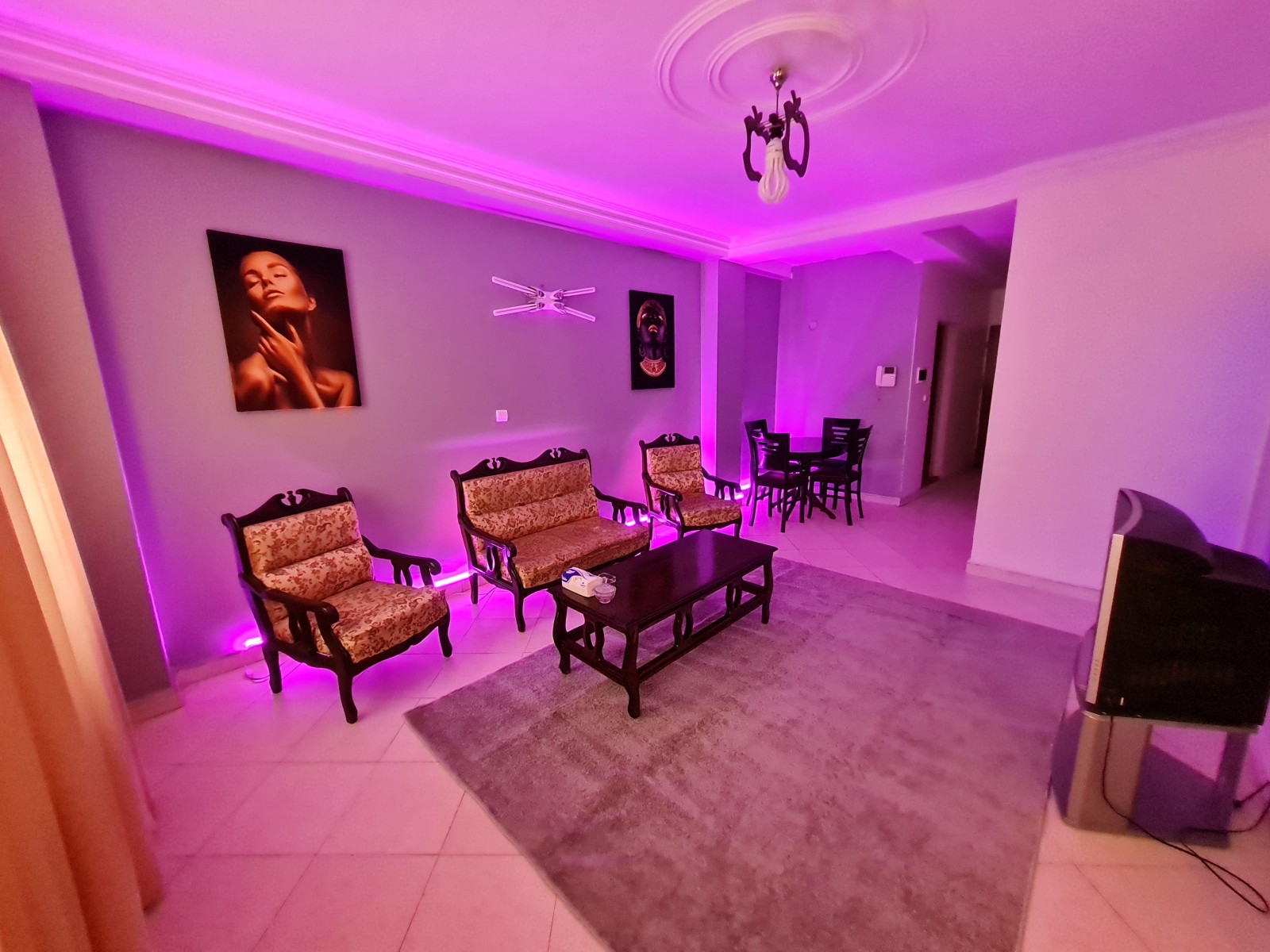 اتاق پذیرایی