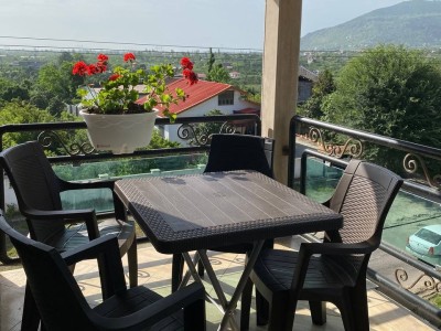 ویلای جنگلی کوهپایه با تراس بزرگ روبه جنگل