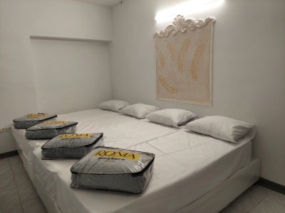 سوئیت چهارتخته نزدیک باب الجواد (نزدیک حرم)
