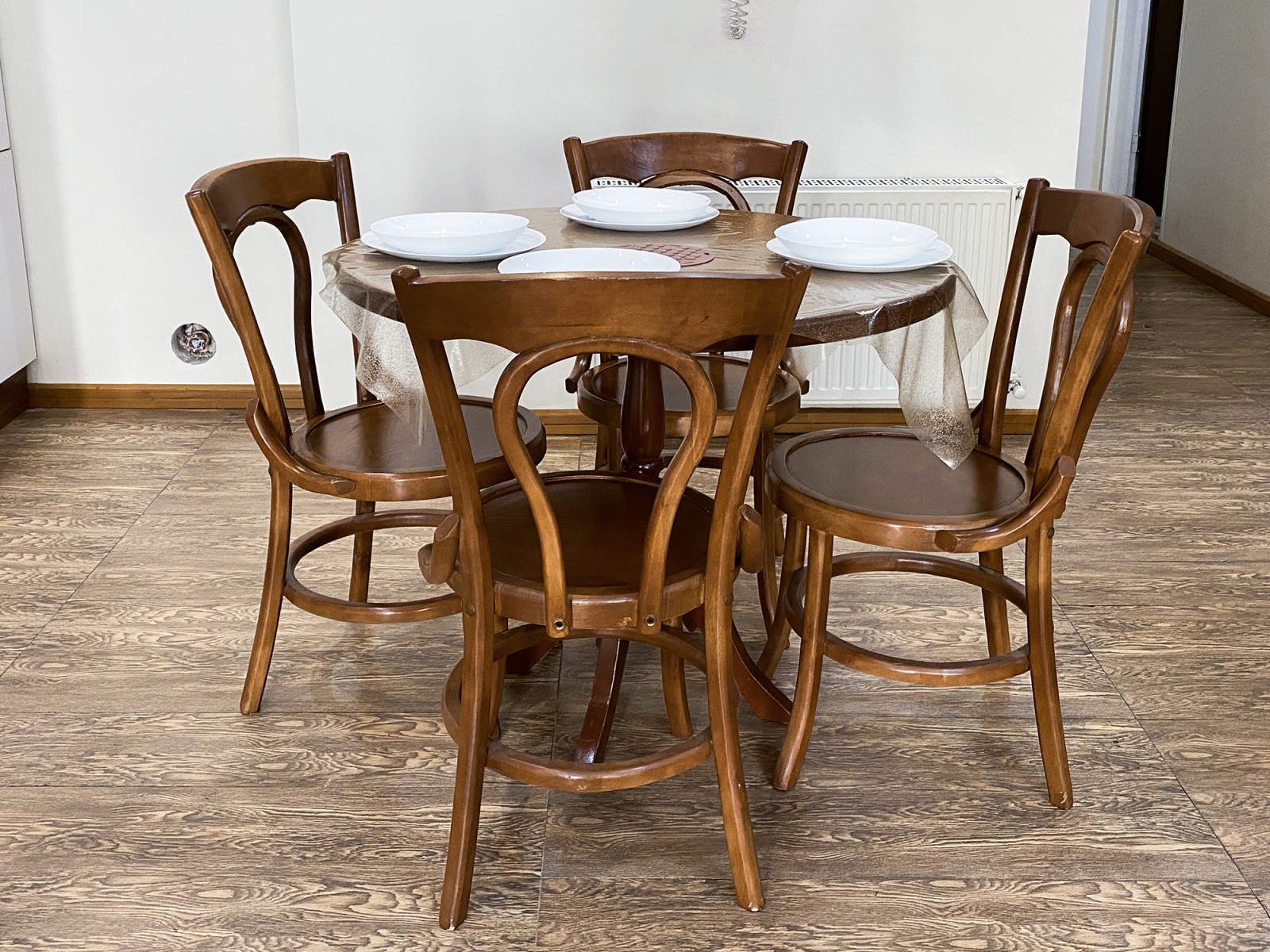 میز ناهارخوری