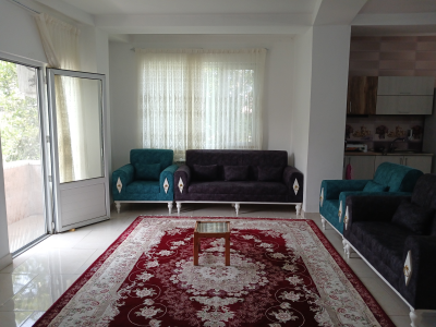 آپارتمان یک خوابه در طبقه دوم