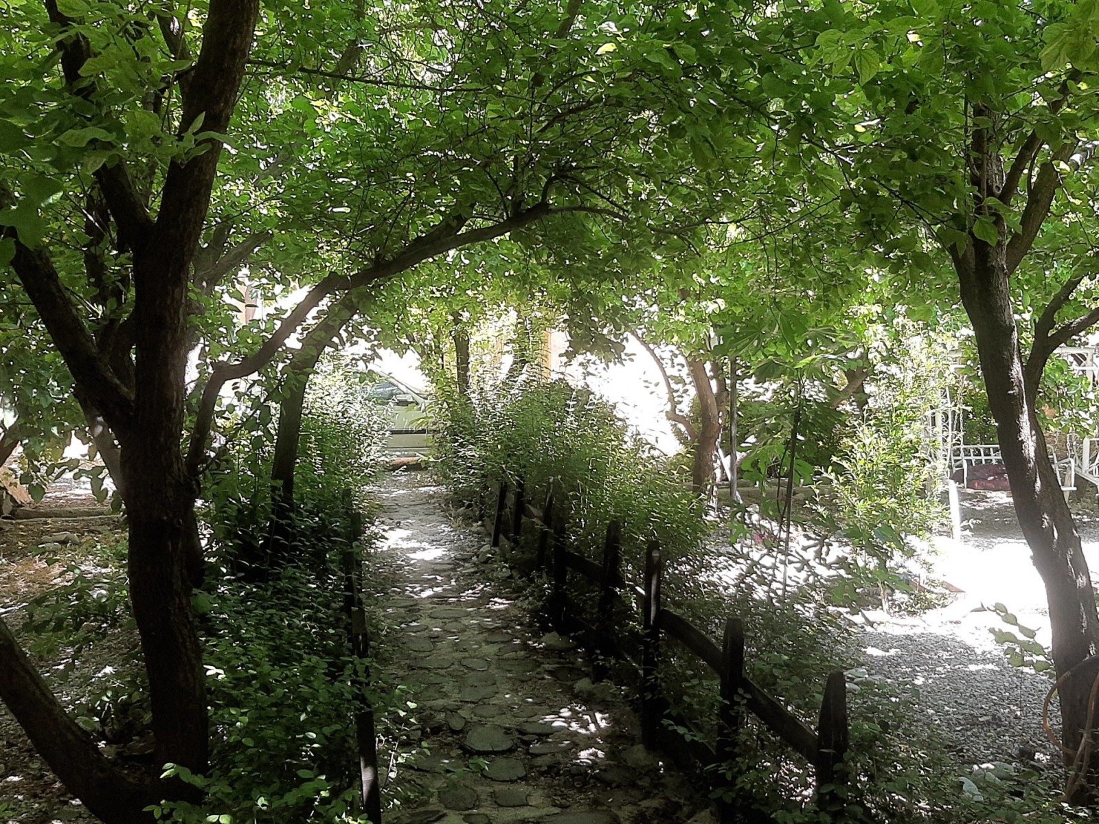 راهرو درب ویلا