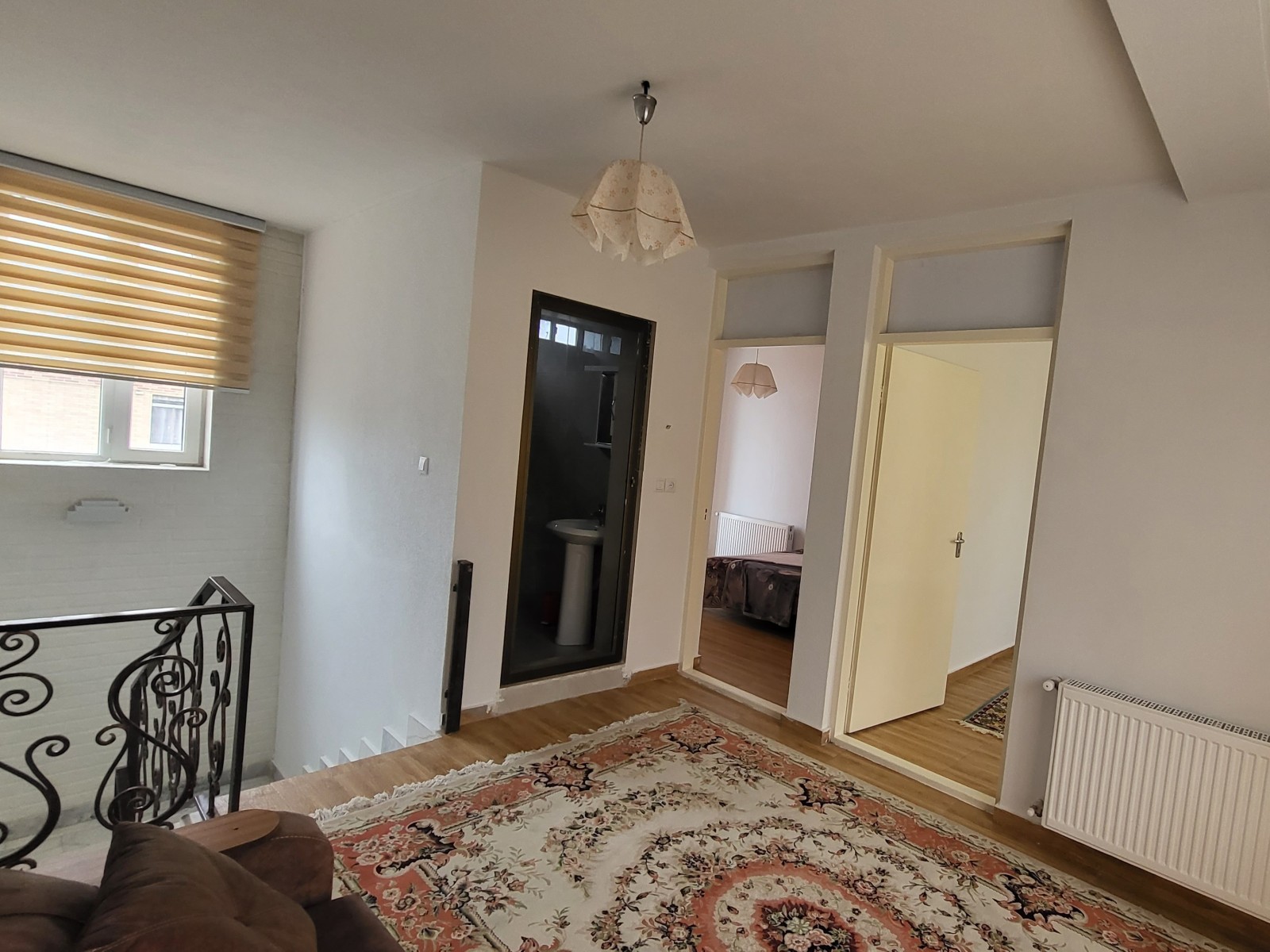 سالن بالا سالن بالا