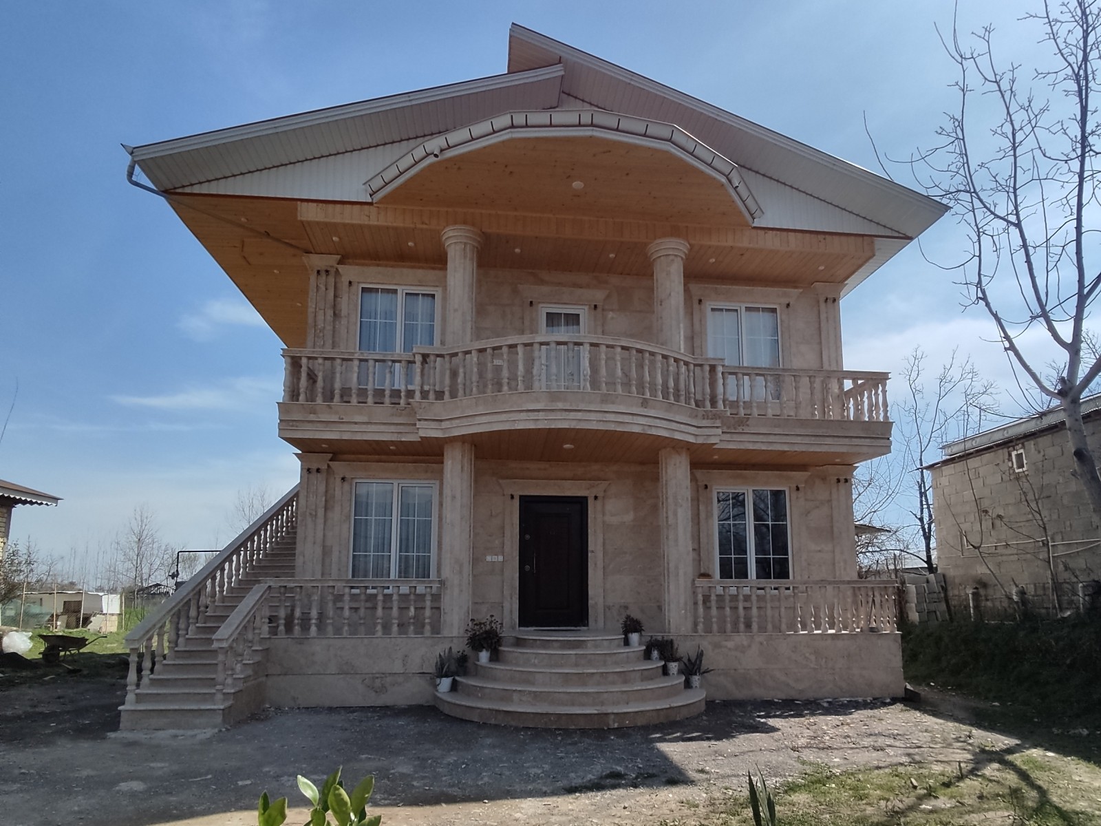 نمای بیرونی ساختمان نمای بیرونی ساختمان