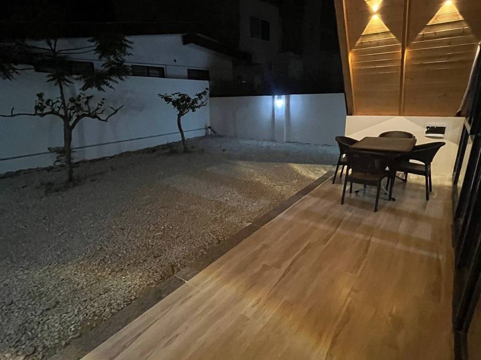 نمای بیرونی ساختمان