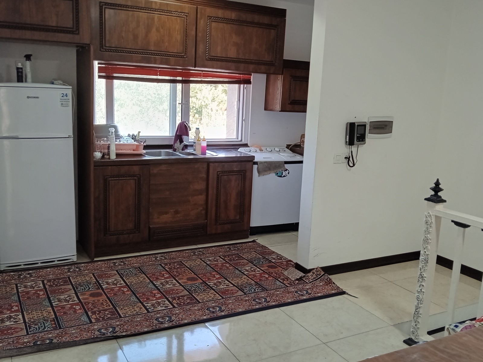 آشپزخانه طبقه بالا