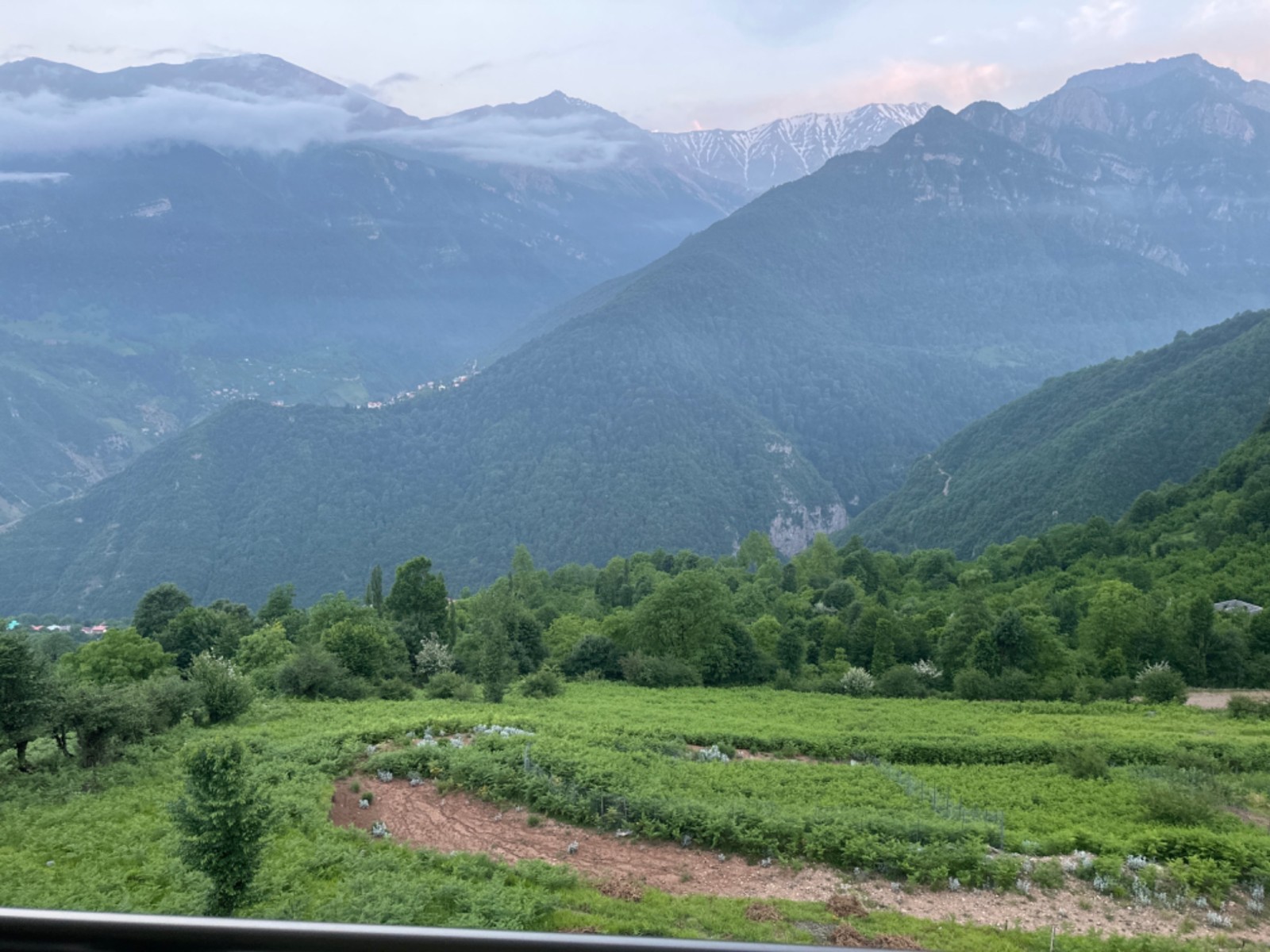 نمای بیرونی ساختمان
