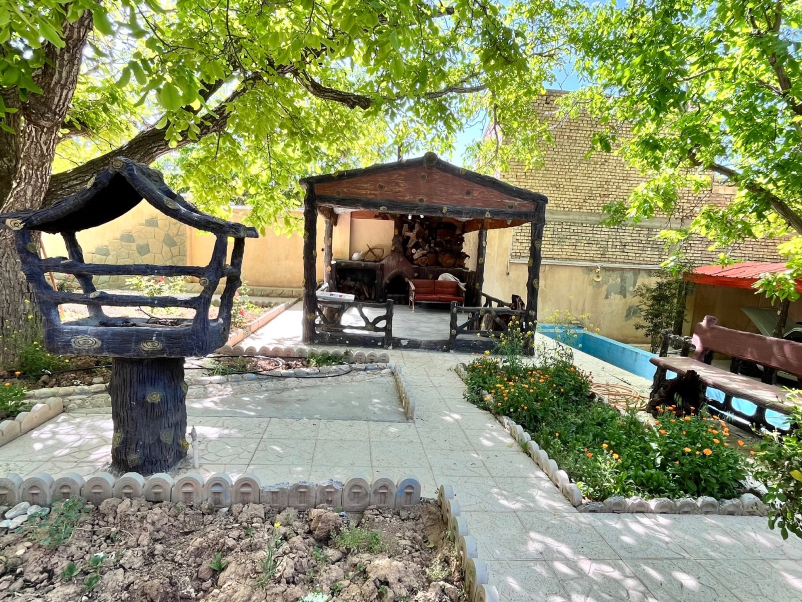 الاچیق و باربیکیو