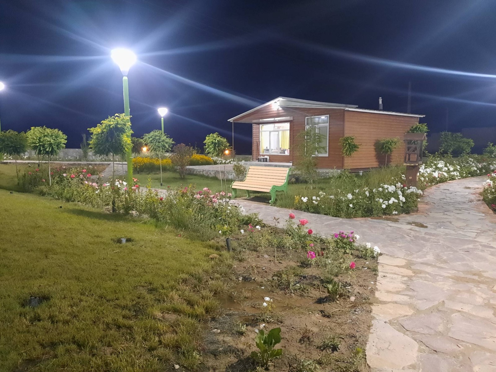 نمای بیرونی ساختمان