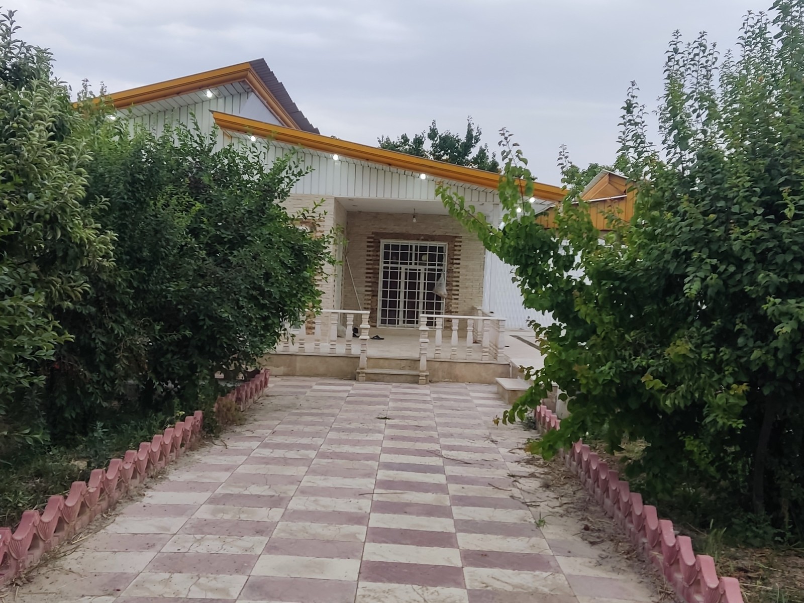 نمای بیرونی ساختمان نمای بیرونی ساختمان