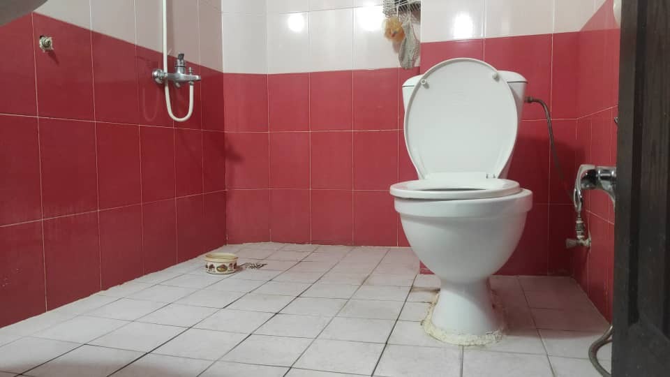 سرویس بهداشتی و حمام