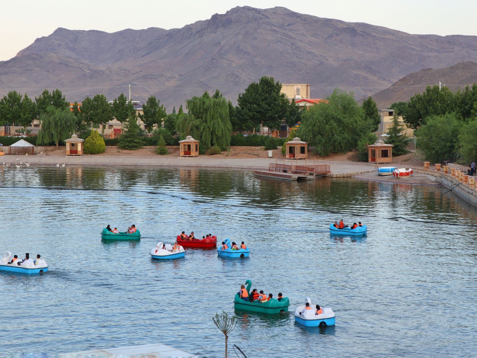 نمای بیرونی ساختمان