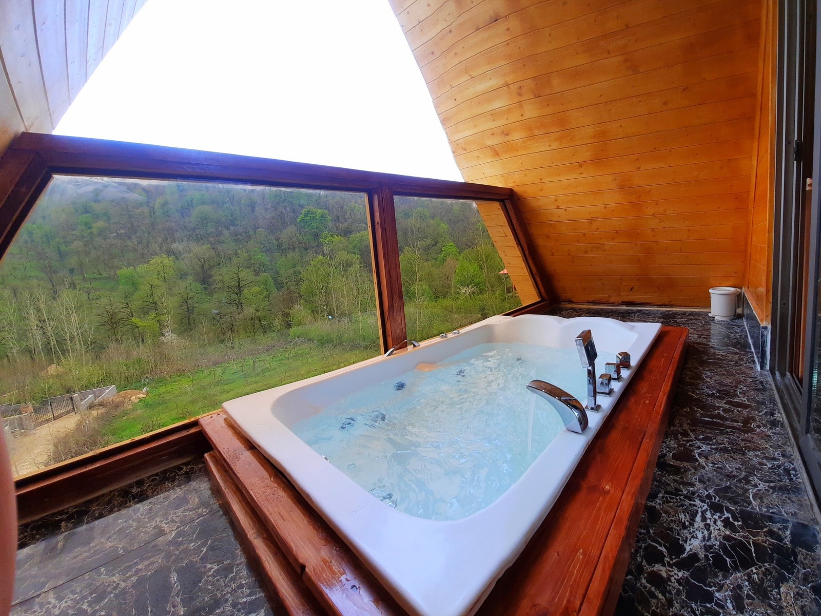 جکوزی جکوزی