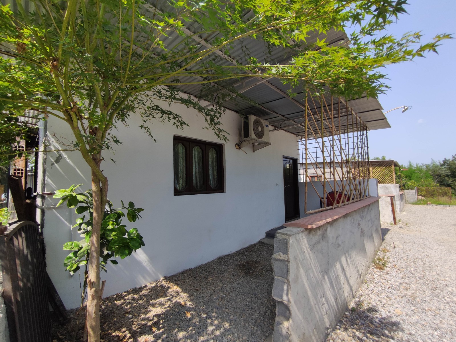 نمای بیرونی ساختمان