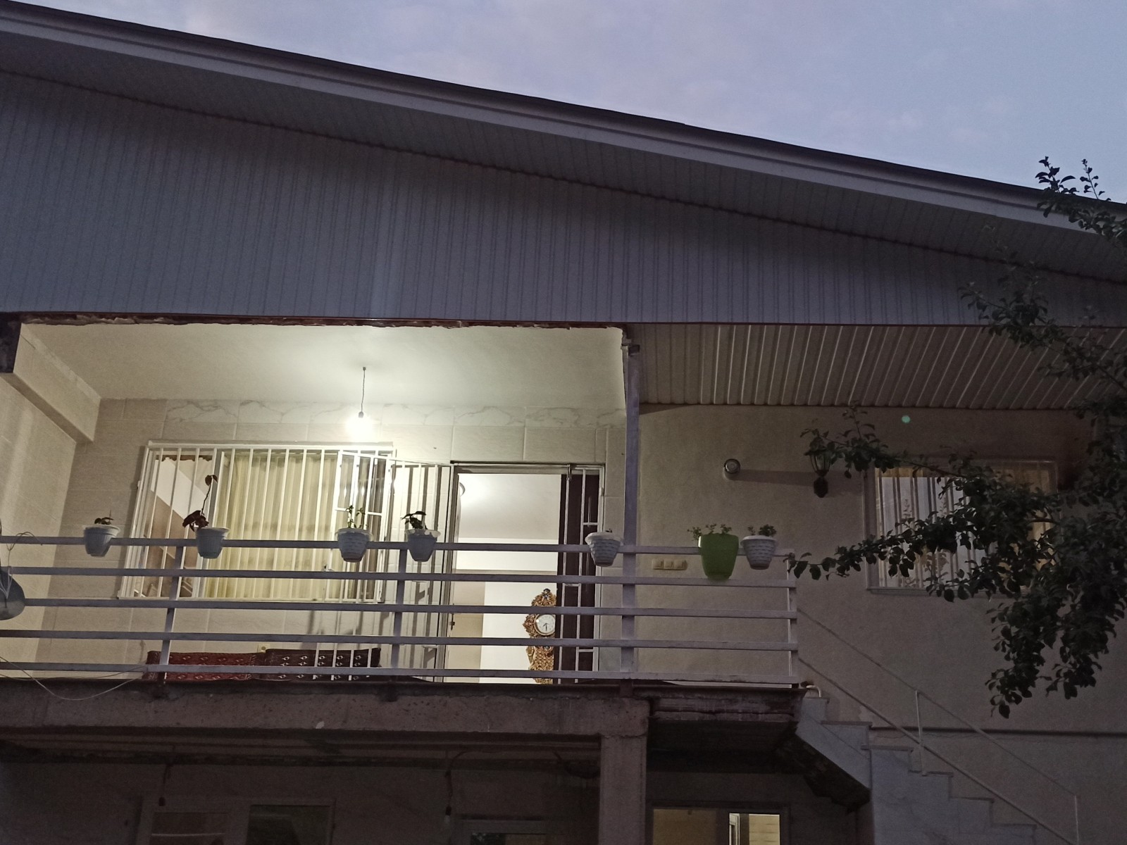 نمای بیرونی ساختمان نمای بیرونی ساختمان