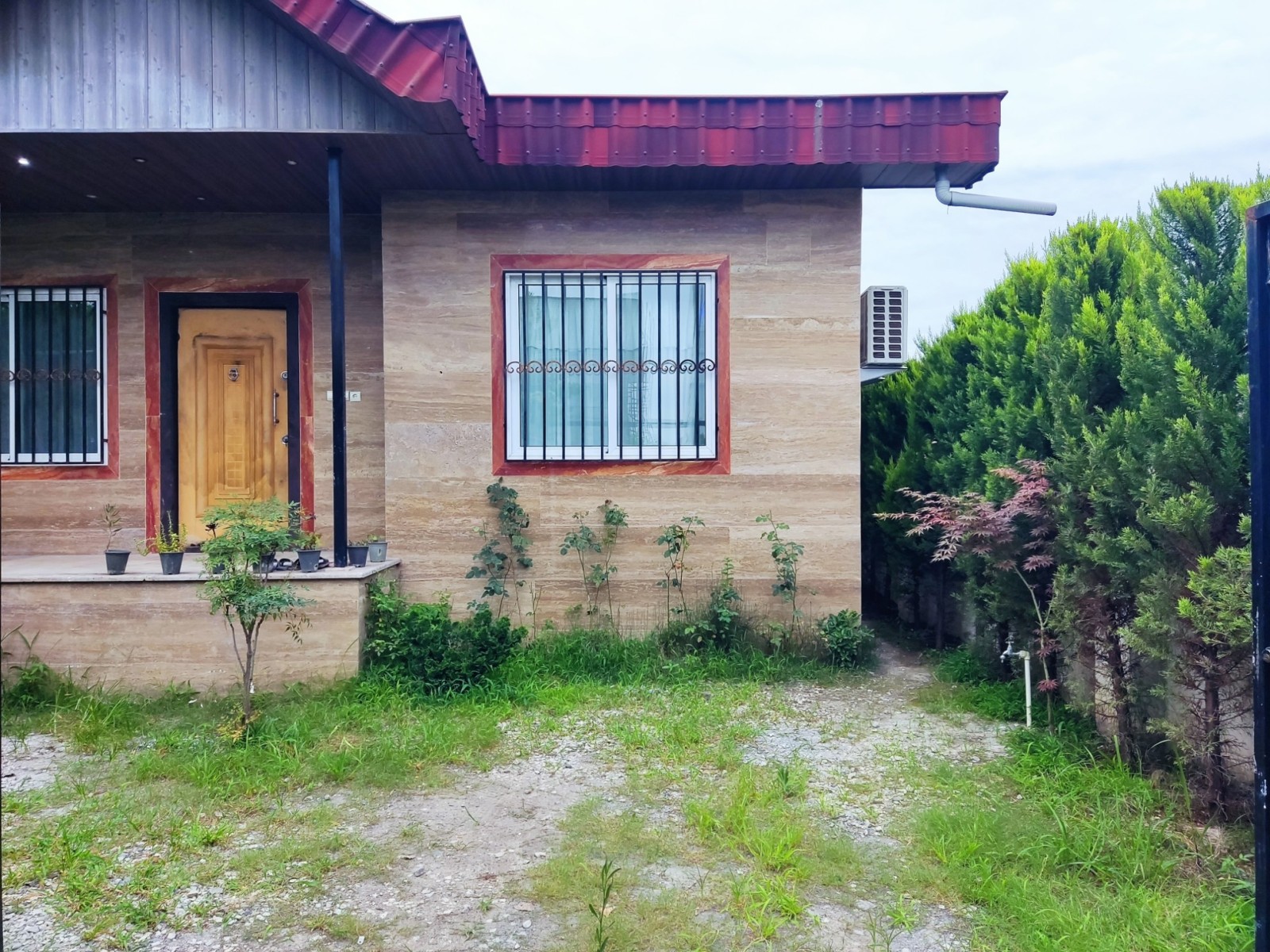 نمای بیرونی ساختمان نمای بیرونی ساختمان