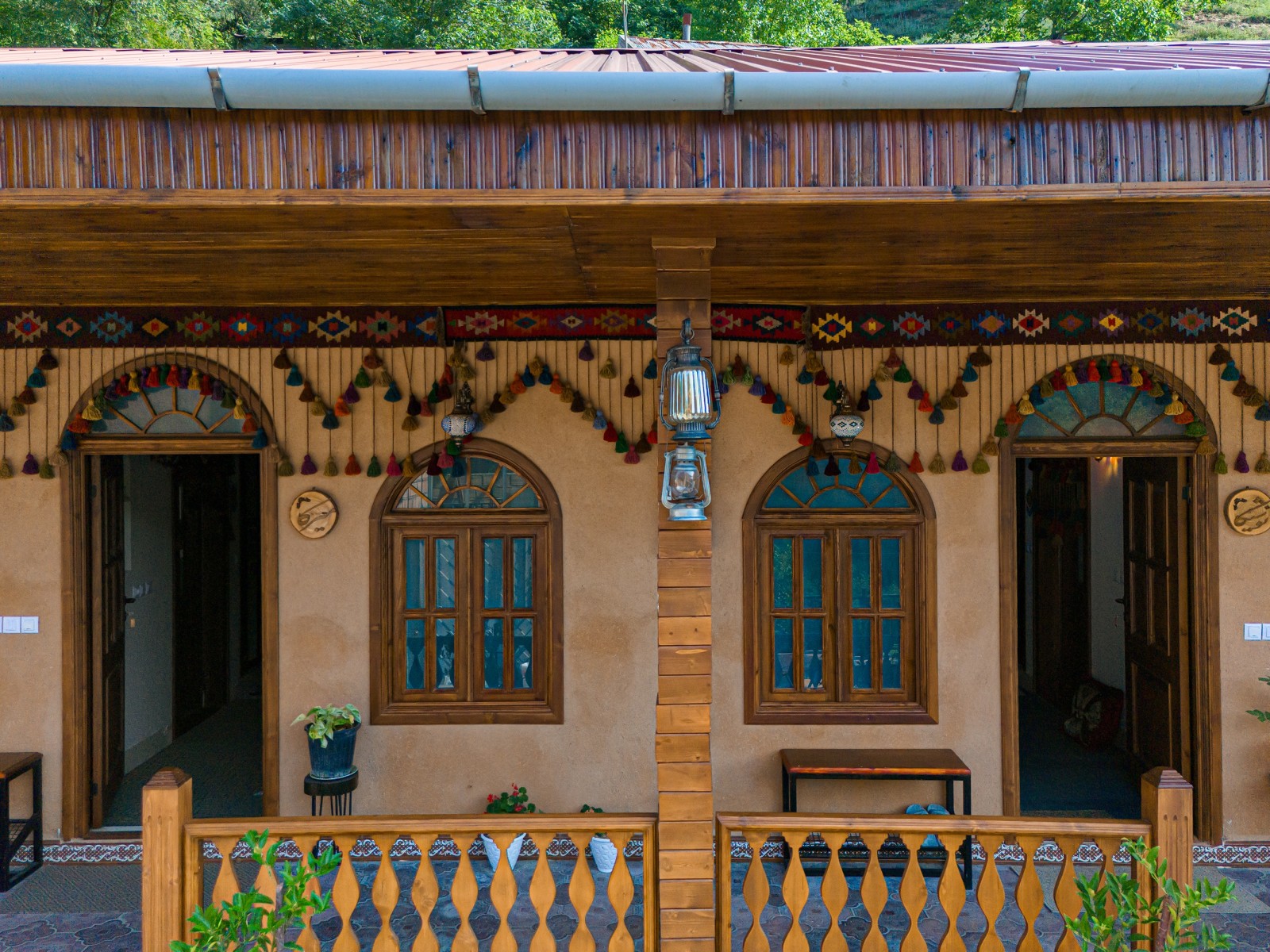 نمای بیرونی ساختمان