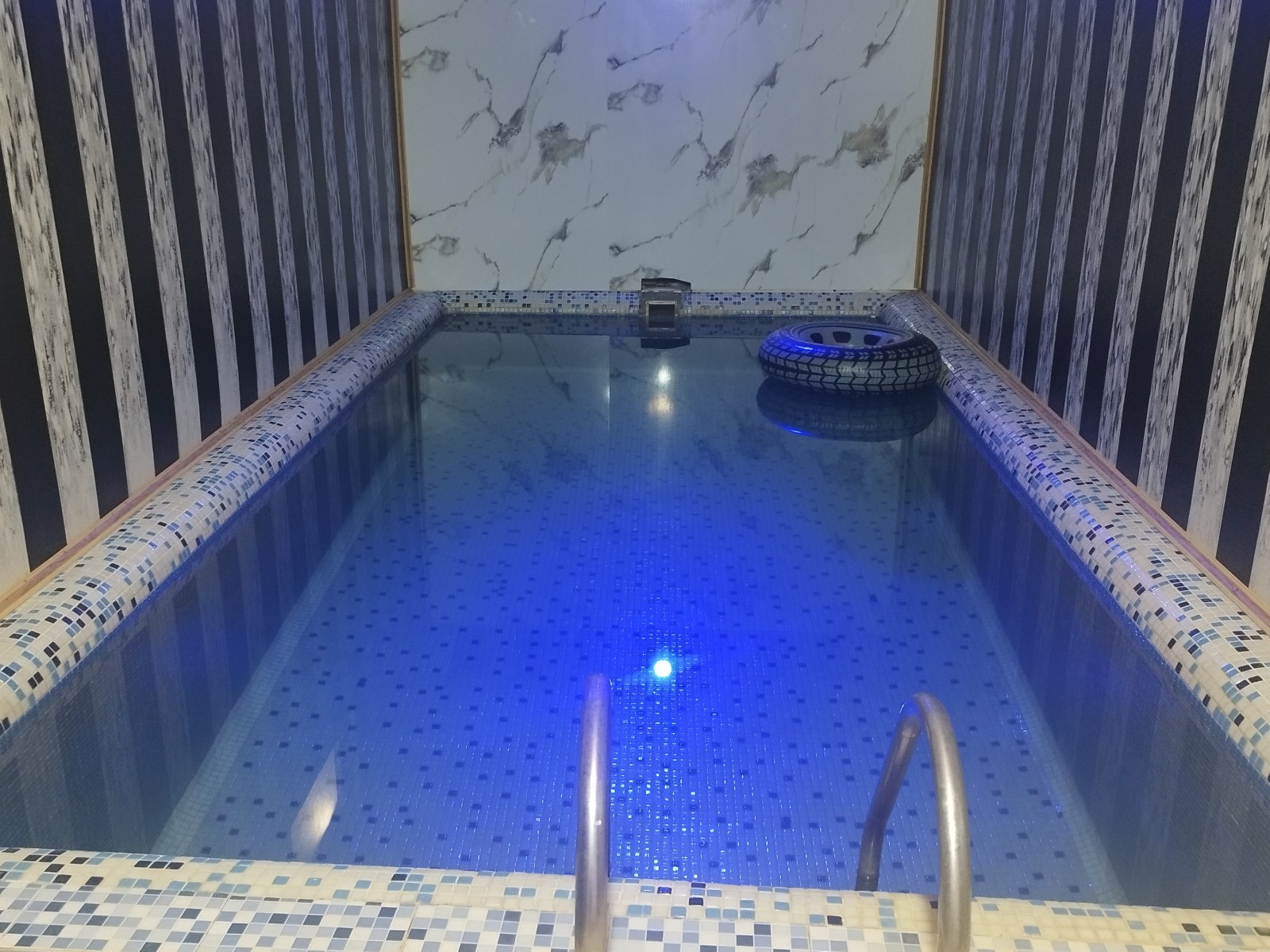 استخر استخر