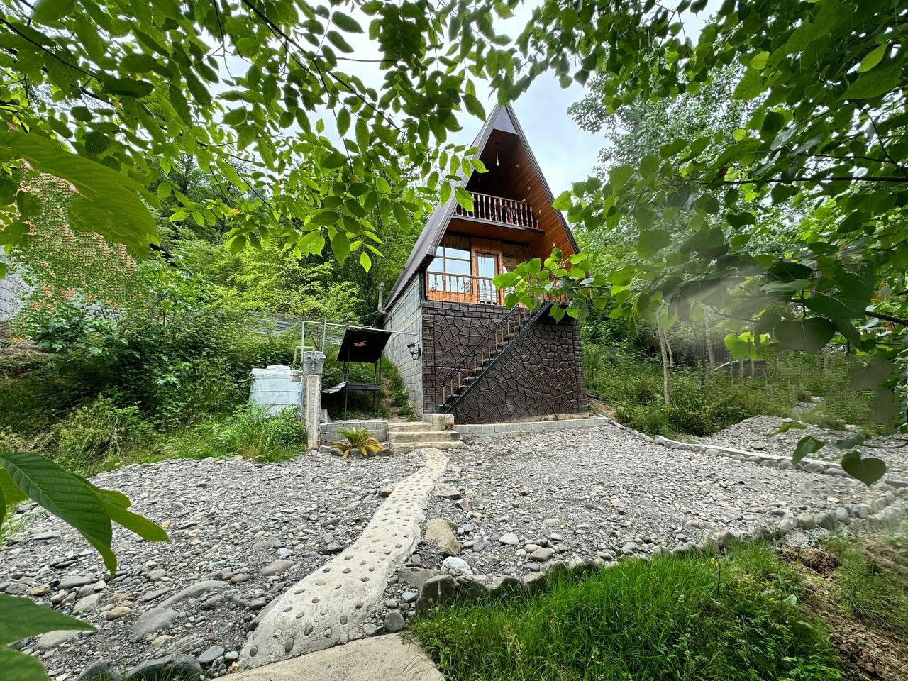 محوطه کلبه