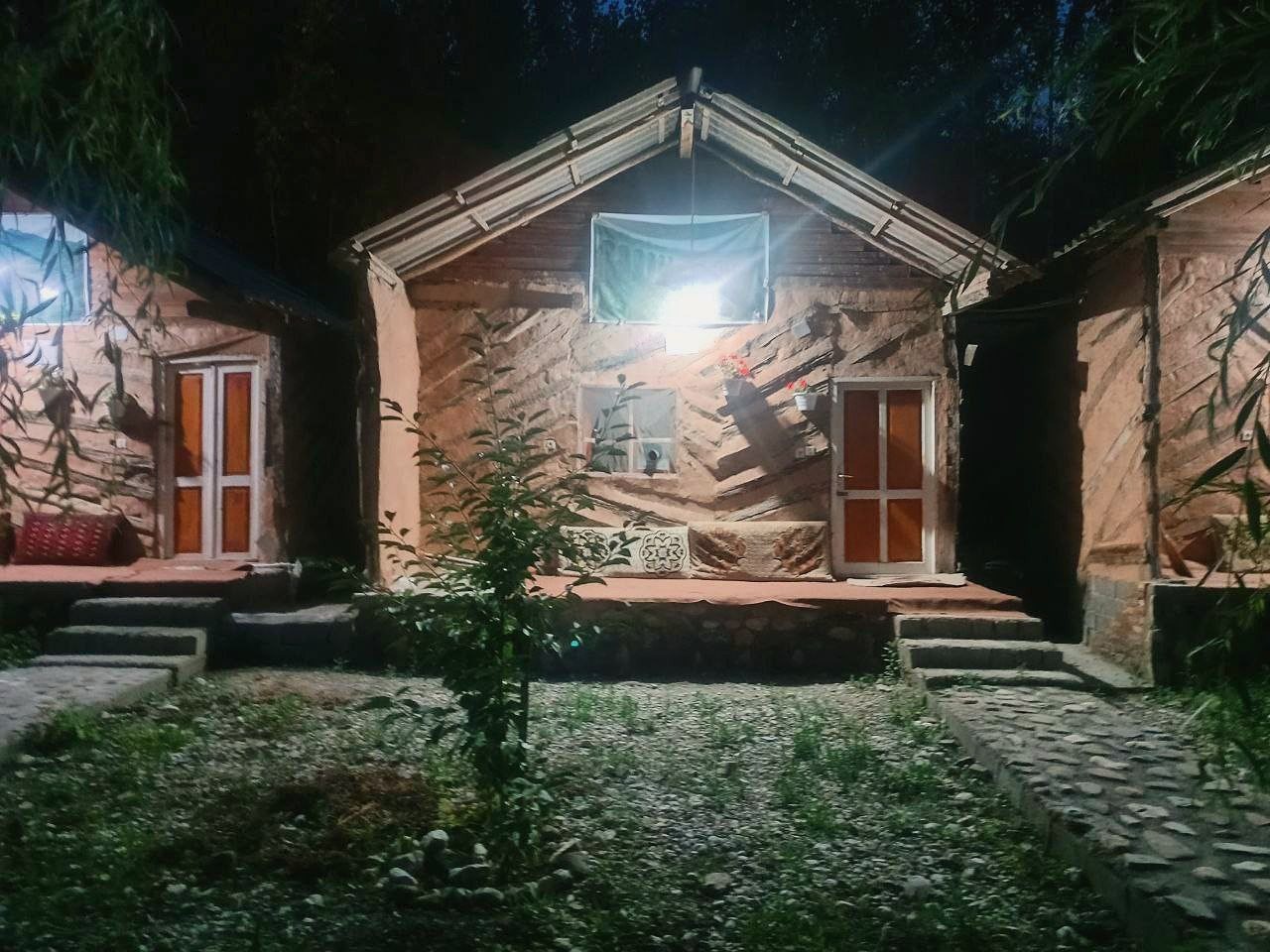 نمای بیرونی ساختمان