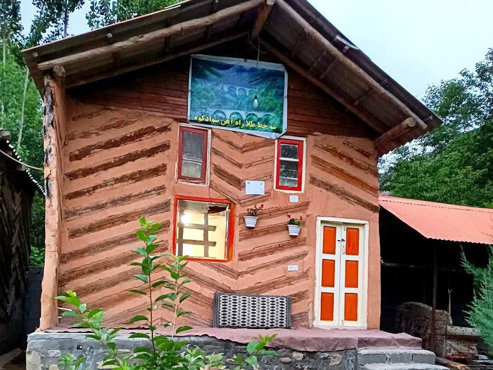 نمای بیرونی ساختمان