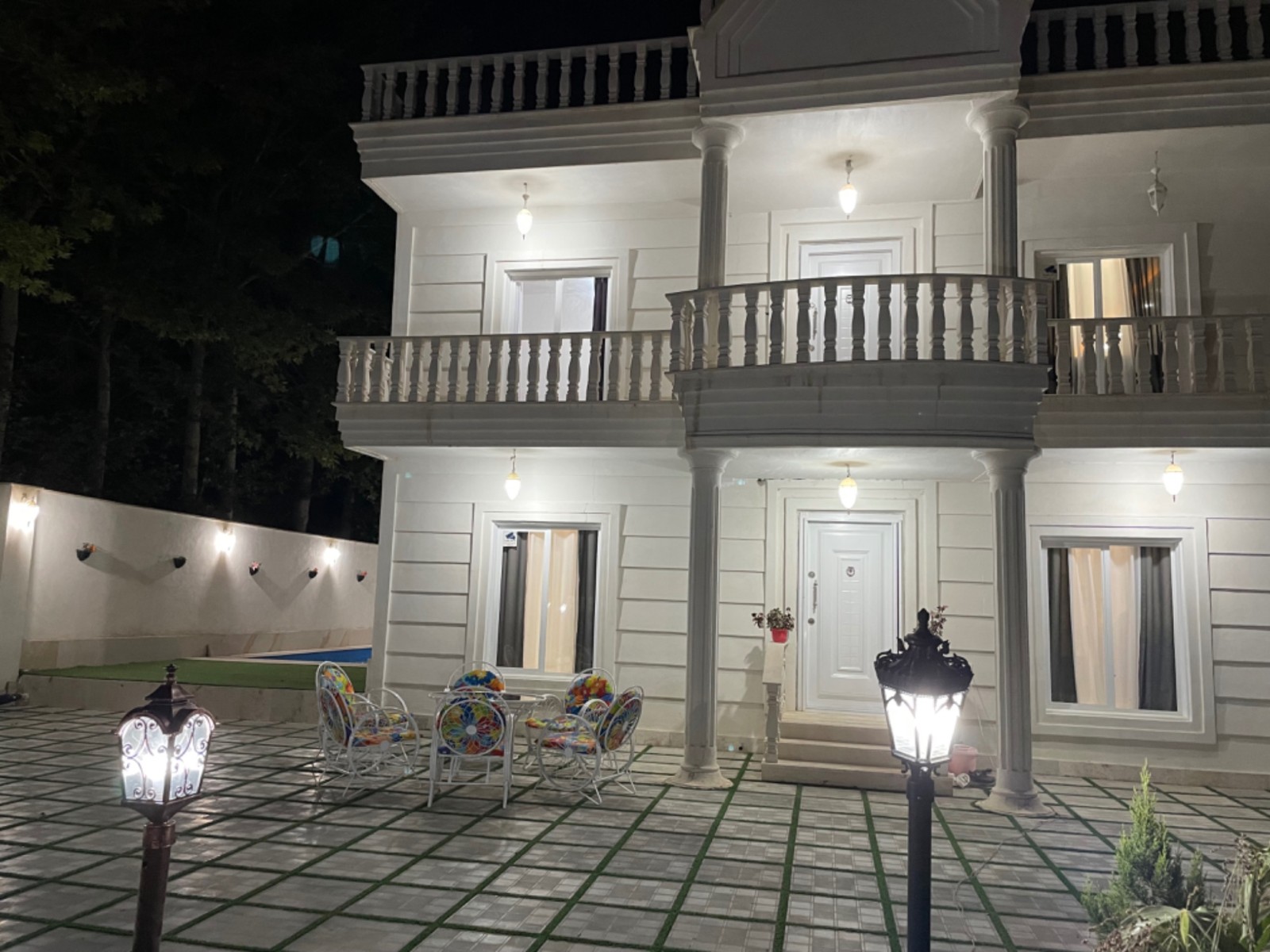 نمای بیرونی ساختمان نمای بیرونی ساختمان