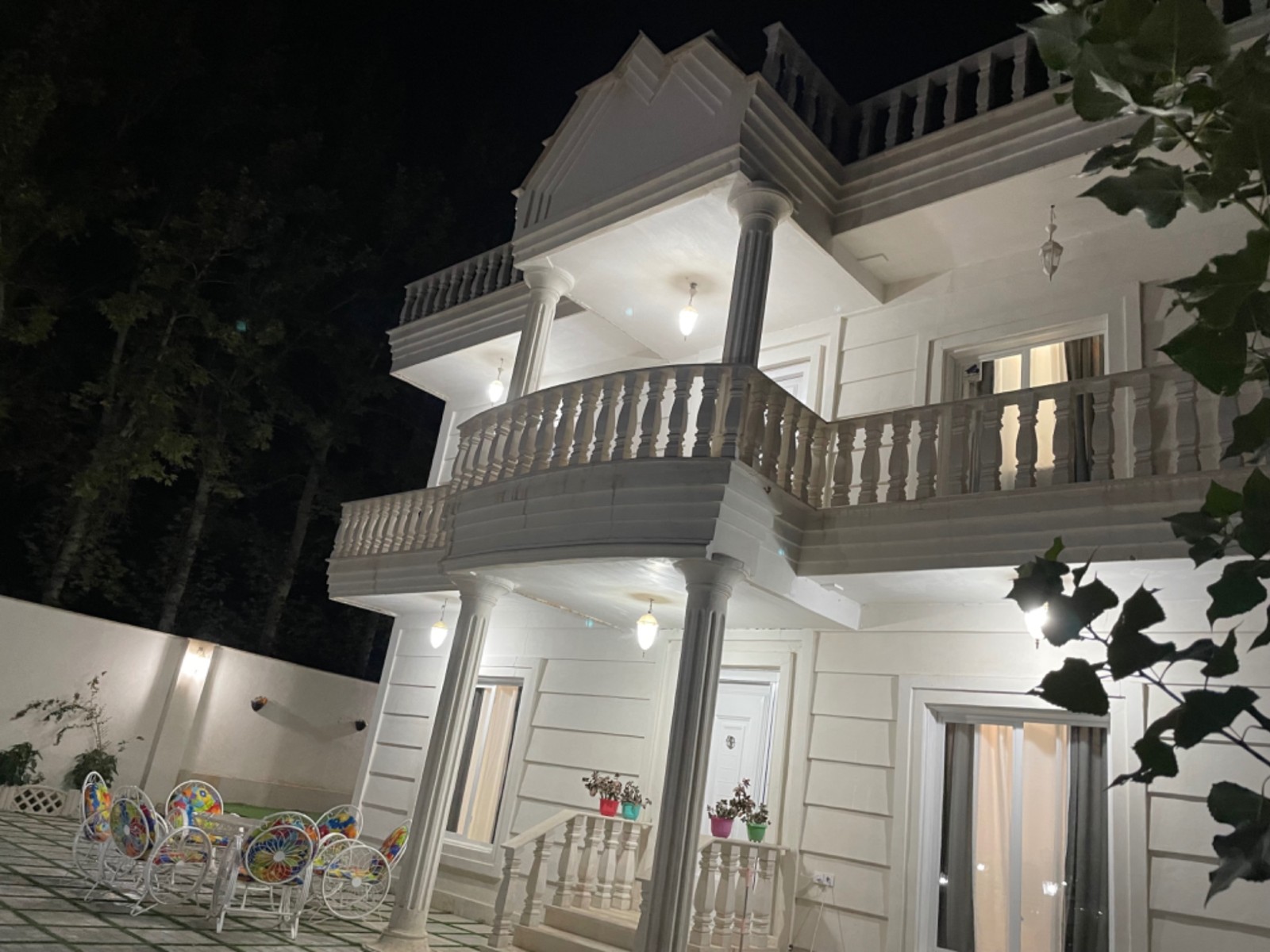 نمای بیرونی ساختمان نمای بیرونی ساختمان