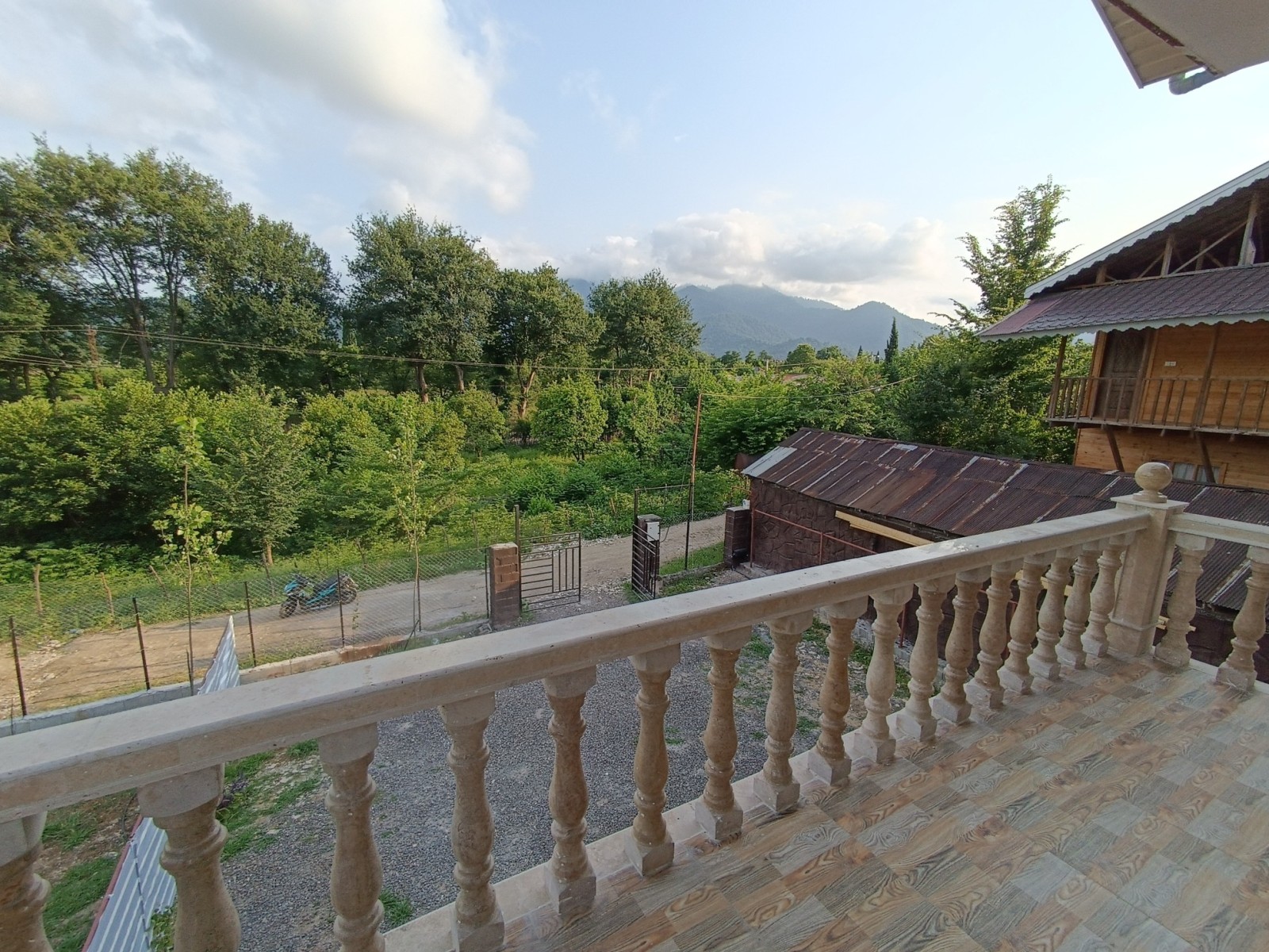 نمای بیرونی ساختمان